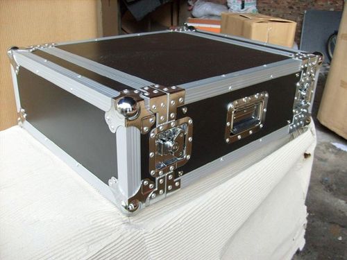 供应宏光铝合金箱工具箱仪器箱航空箱化妆箱
